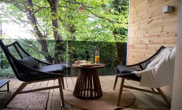 Exkluzív panoráma wellness az erdő ölelésében